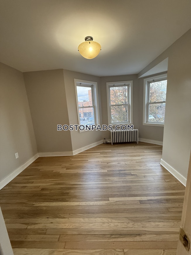 Everett - $2,950+ /mo