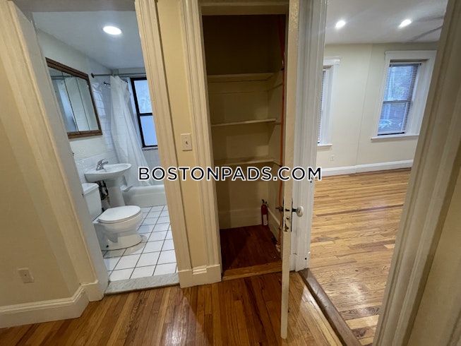 Boston - $2,495+ /mo