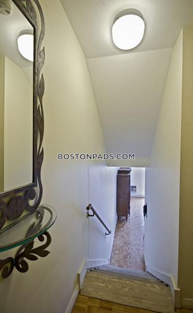 Boston - $2,550+ /mo