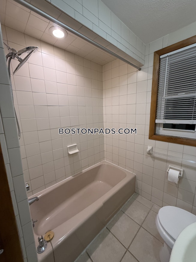 Boston - $2,050+ /mo