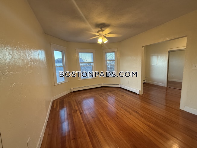 Medford - $2,800+ /mo