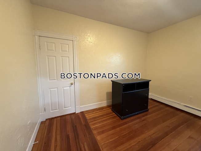 Medford - $2,800+ /mo