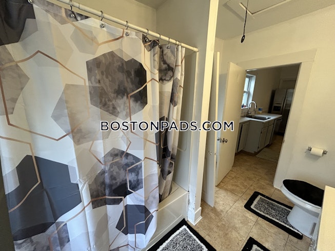 Auburn - $2,200+ /mo