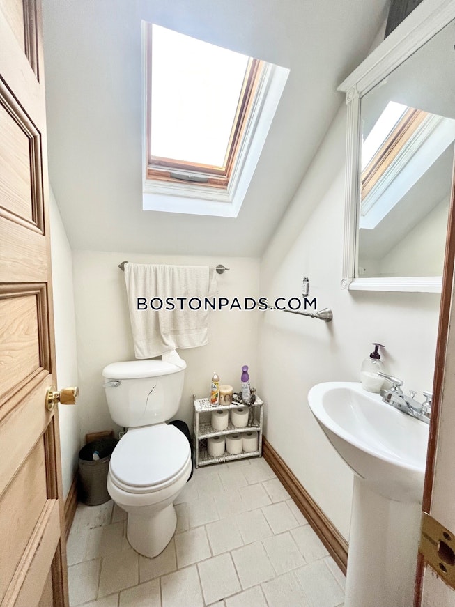 Boston - $11,500+ /mo