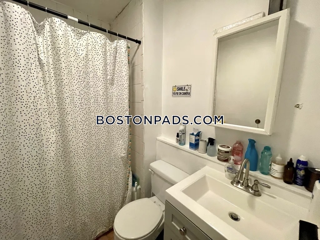 Sewall St. Roxbury Crossing