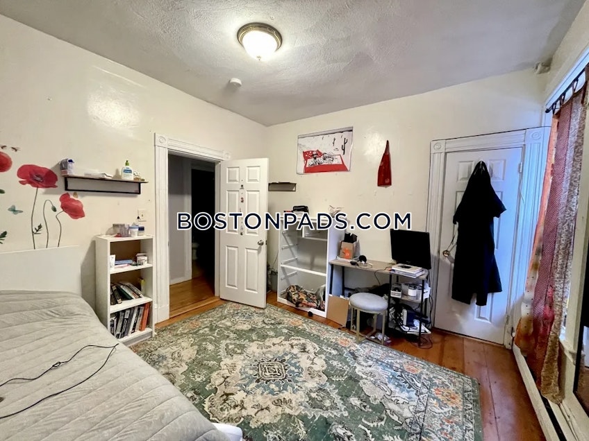 Roxbury Crossing - $3,850+ /month