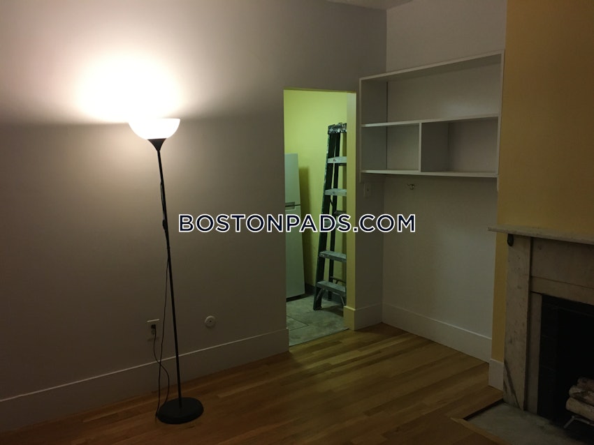 BOSTON - BEACON HILL - 1 Bed, 1 Bath - Image 6