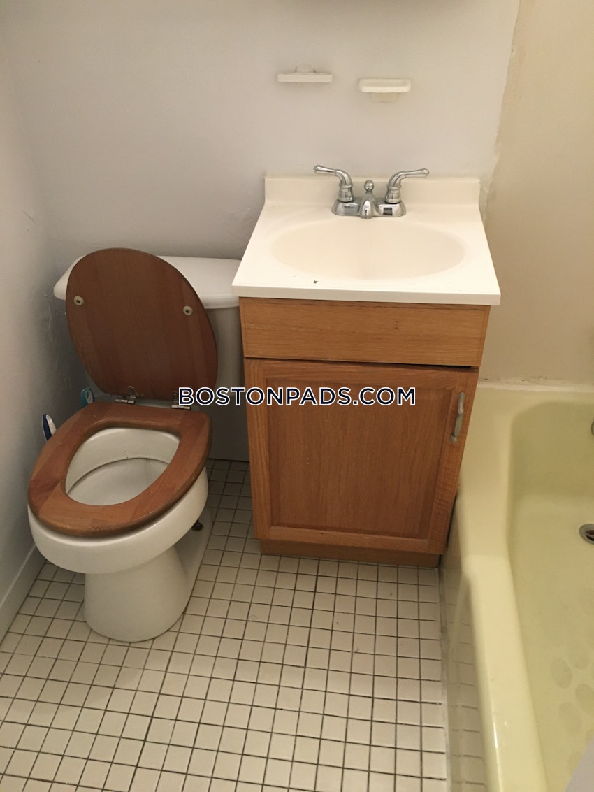 BOSTON - BEACON HILL - 1 Bed, 1 Bath - Image 13