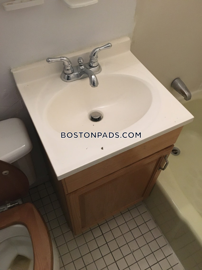 BOSTON - BEACON HILL - 1 Bed, 1 Bath - Image 39