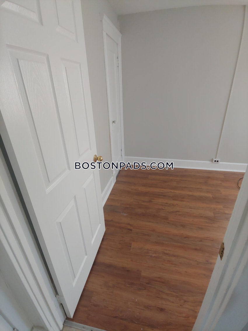 BOSTON - NORTH END - 2 Beds, 1 Bath - Image 10