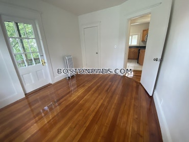 Boston - 6 Beds, 2 Baths