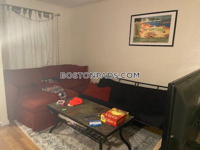 South End Beautiful 4 bed 2.5 bath with laundry on site!! Boston - $7,000 No Fee