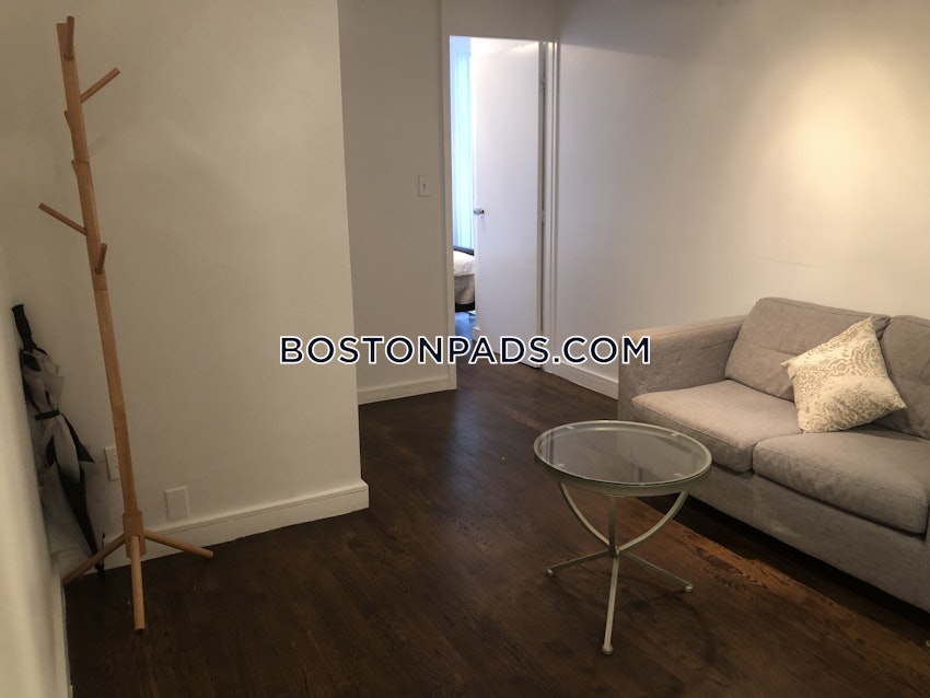 CAMBRIDGE - HARVARD SQUARE - 4 Beds, 1 Bath - Image 2