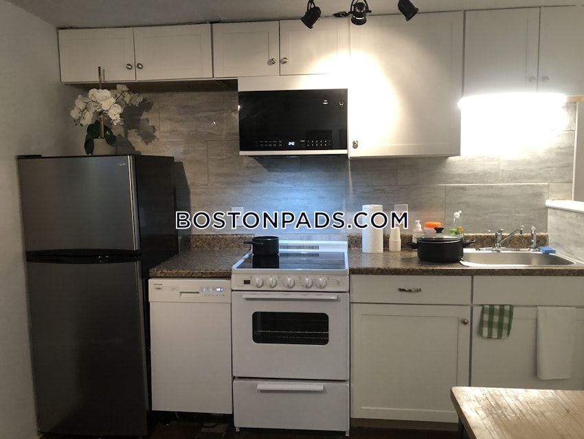 CAMBRIDGE - HARVARD SQUARE - 4 Beds, 1 Bath - Image 23