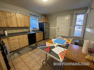 Mission Hill 4 Beds 1 Bath Boston - $6,600