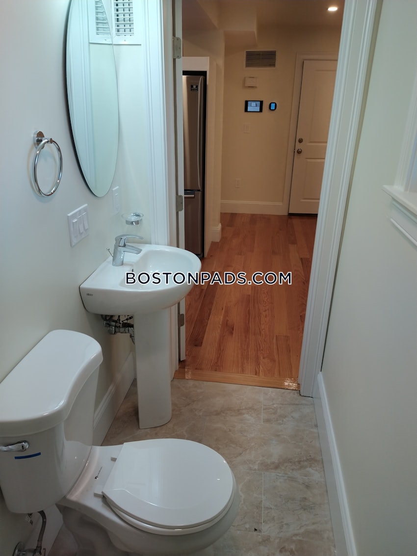 BOSTON - DORCHESTER - UPHAMS CORNER - 2 Beds, 1.5 Baths - Image 48