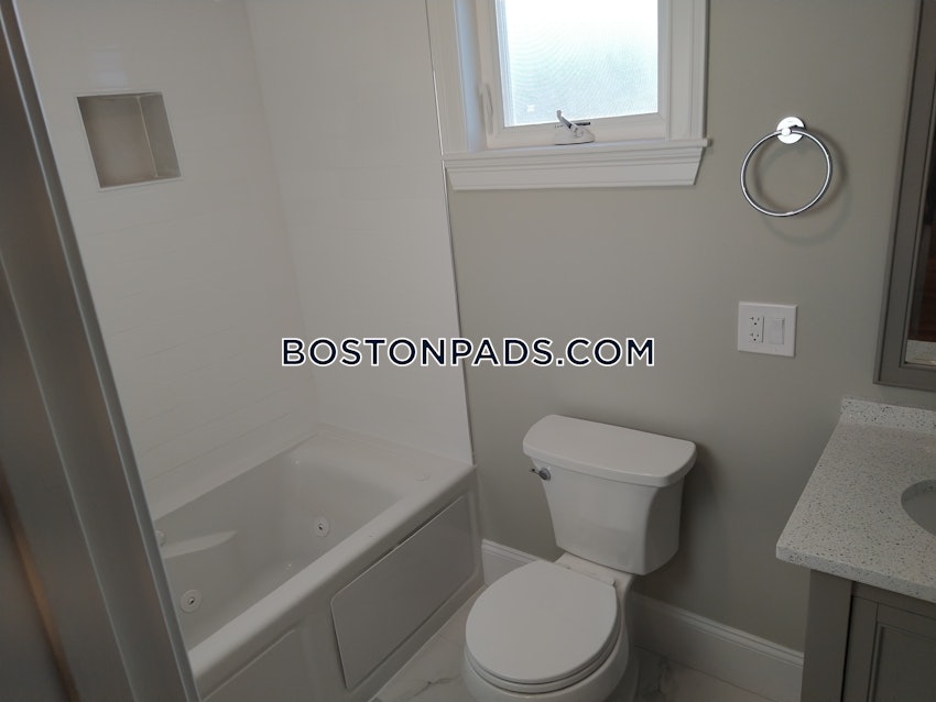 BOSTON - DORCHESTER - UPHAMS CORNER - 2 Beds, 1.5 Baths - Image 24