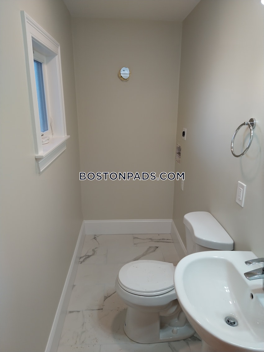 BOSTON - DORCHESTER - UPHAMS CORNER - 2 Beds, 1.5 Baths - Image 41