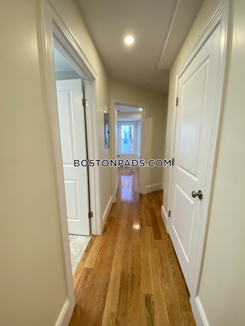 BOSTON - DORCHESTER - UPHAMS CORNER - 2 Beds, 1.5 Baths - Image 17