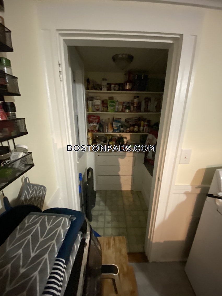 PLYMOUTH - 2 Beds, 1 Bath - Image 4
