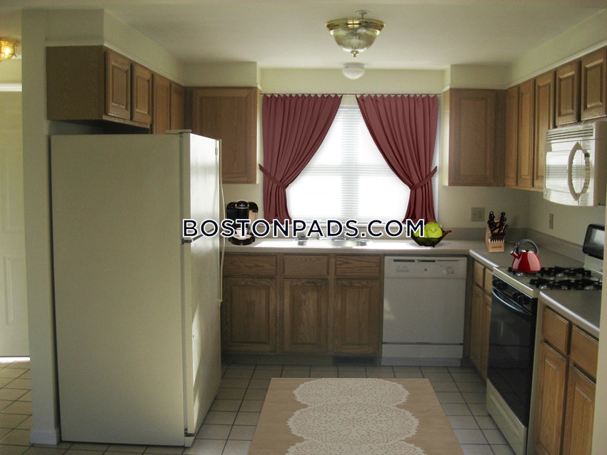 DANVERS - 2 Beds, 1.5 Baths - Image 4