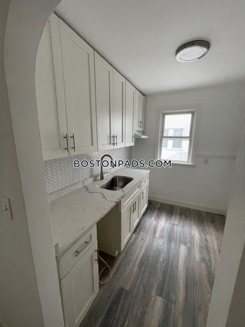 WINTHROP - 2 Beds, 1 Bath - Image 3