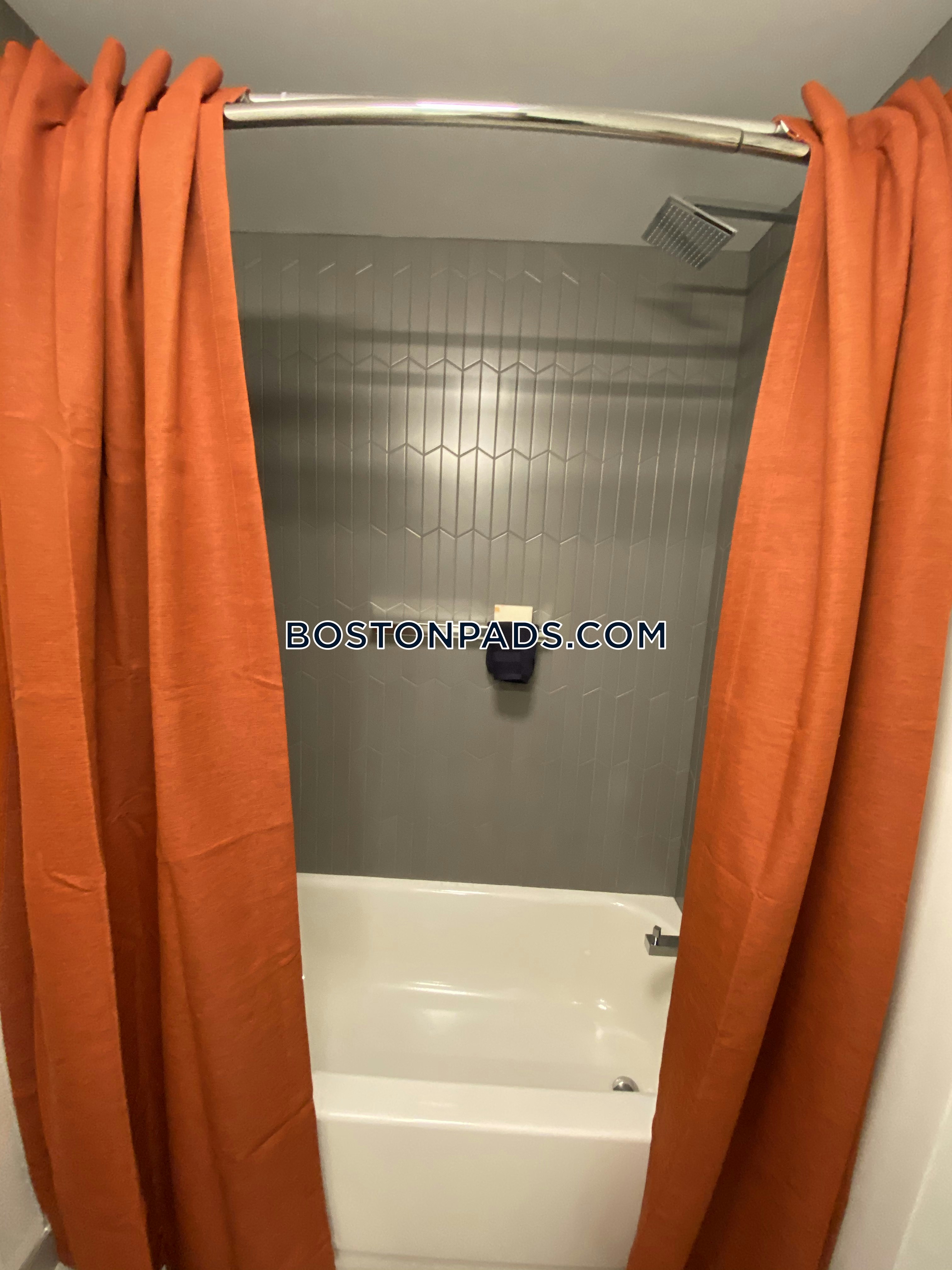 Boston - 2 Beds, 2 Baths