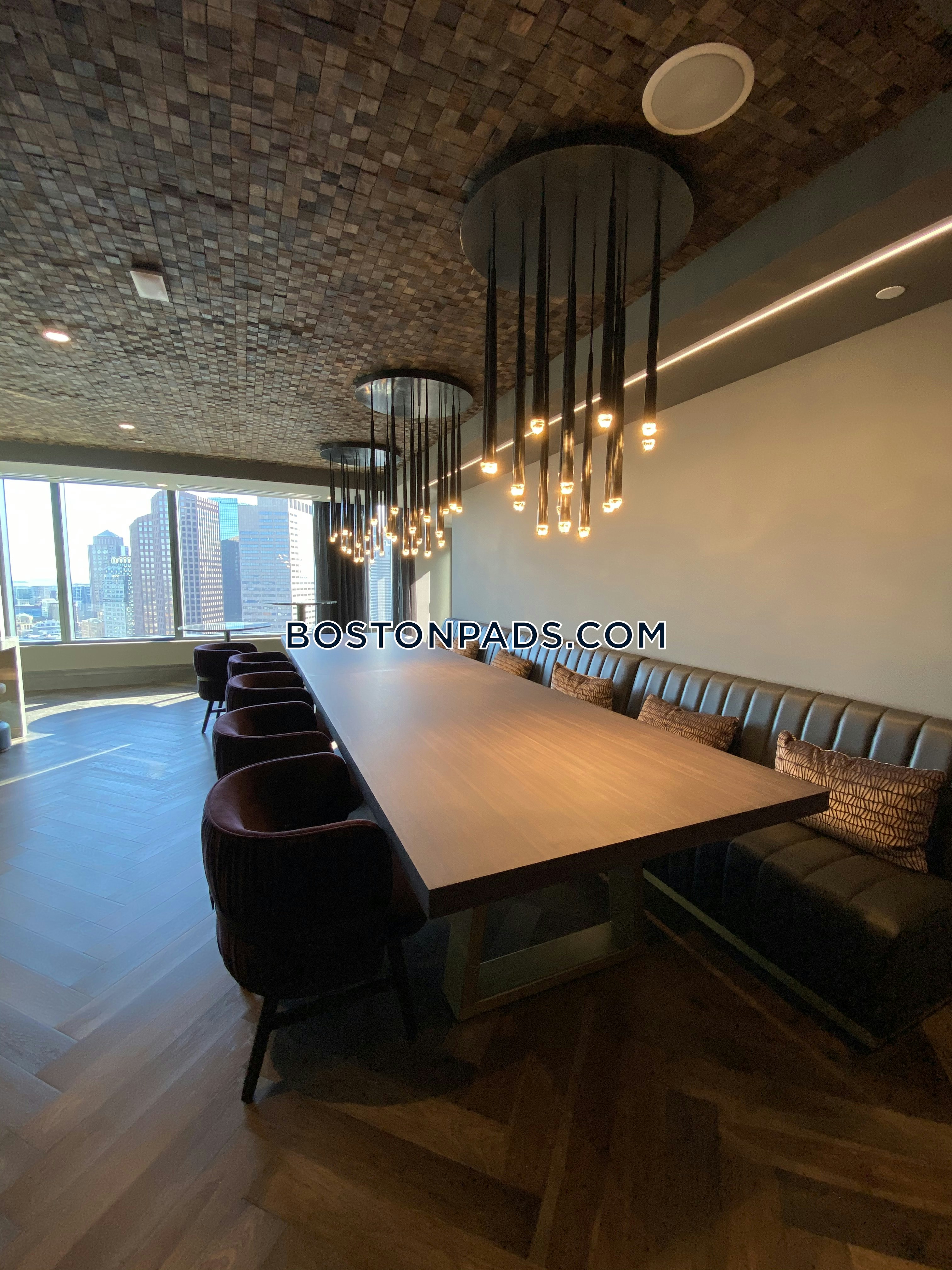 Boston - 2 Beds, 2 Baths