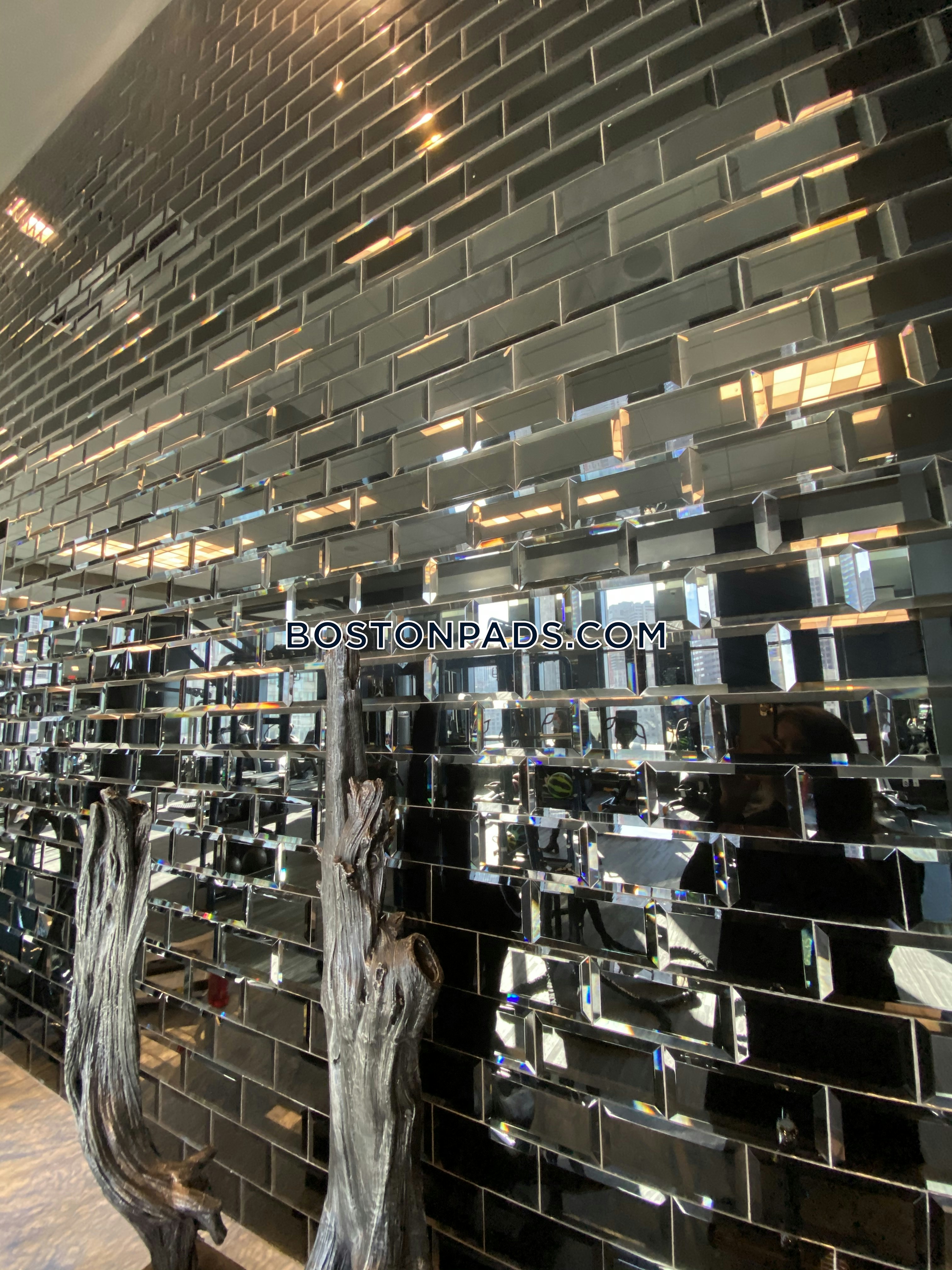 Boston - 2 Beds, 2 Baths