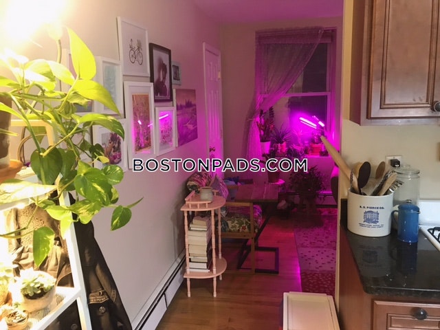 Boston - 1 Beds, 1 Baths