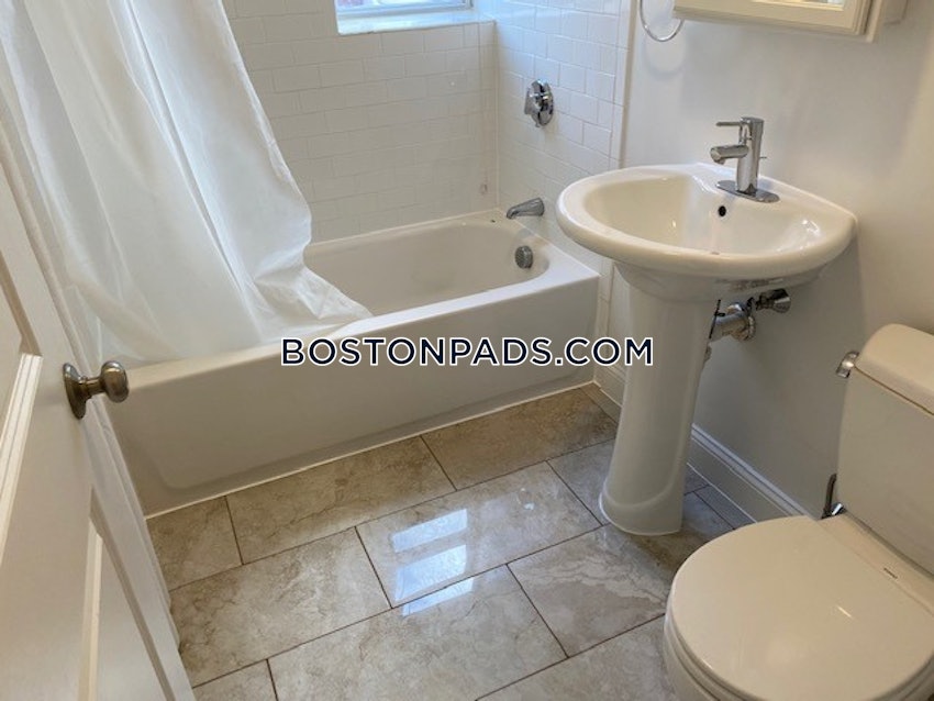 MALDEN - 1 Bed, 1 Bath - Image 9