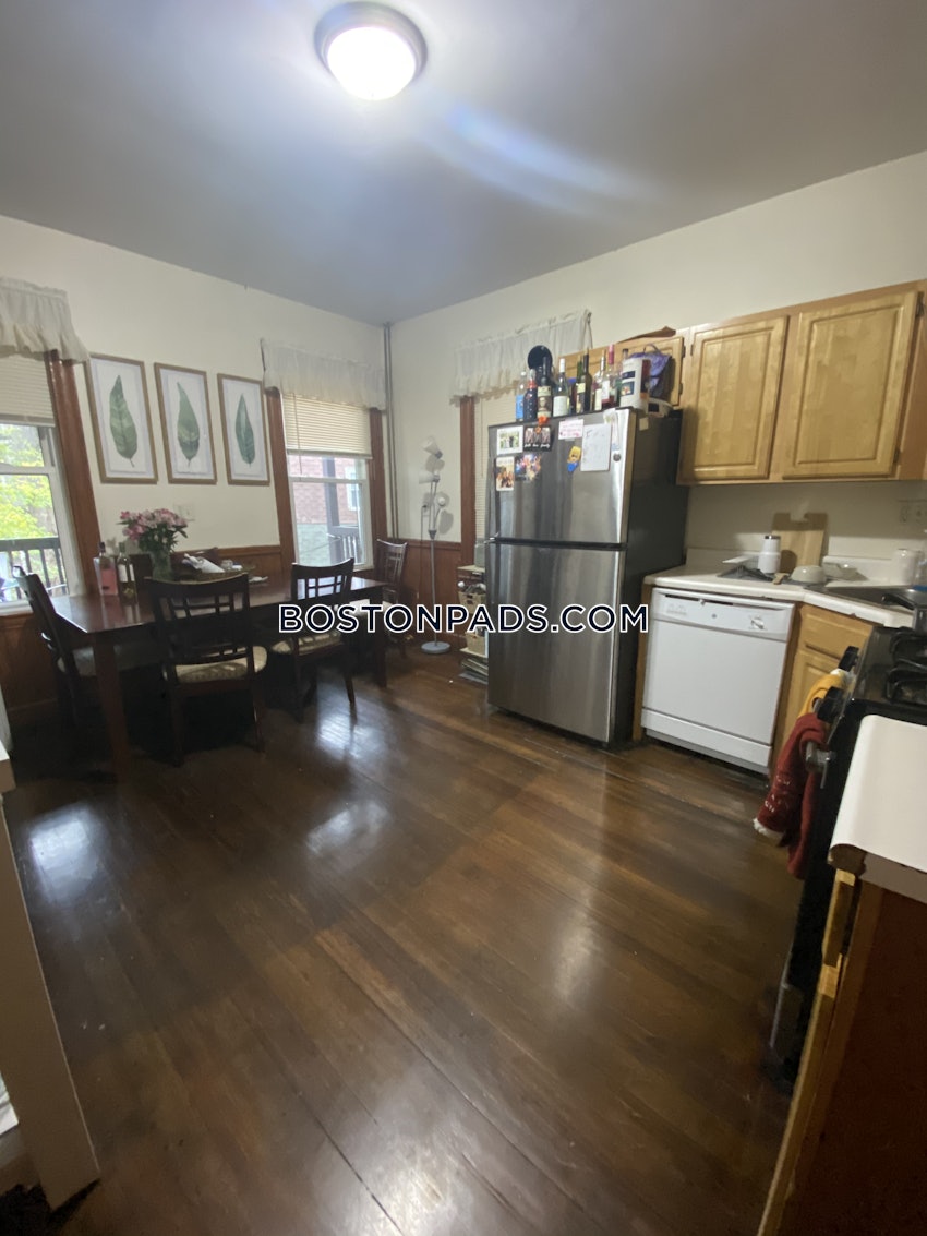 BOSTON - MISSION HILL - 5 Beds, 2 Baths - Image 1