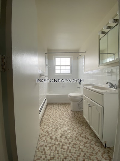 Woburn 1 Bed 1 Bath WOBURN $1,950 - $1,850 No Fee