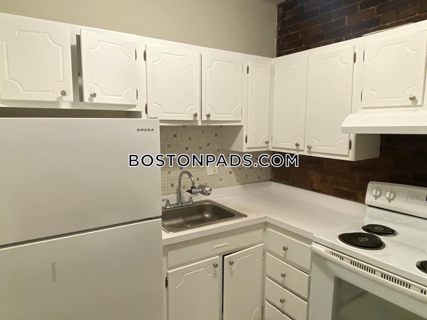 BOSTON - MISSION HILL - 1 Bed, 1 Bath - Image 1