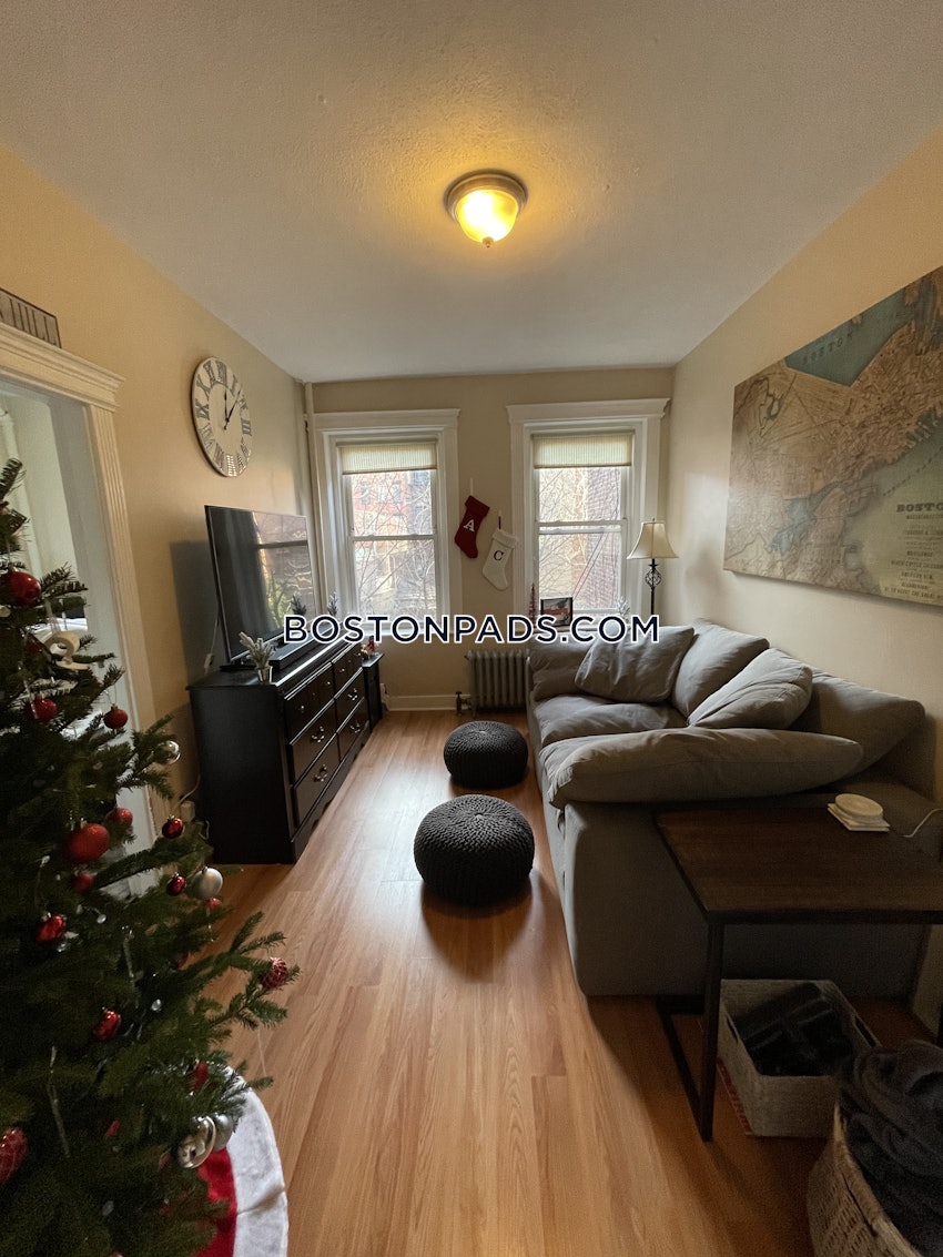 BOSTON - BEACON HILL - 1 Bed, 1 Bath - Image 2