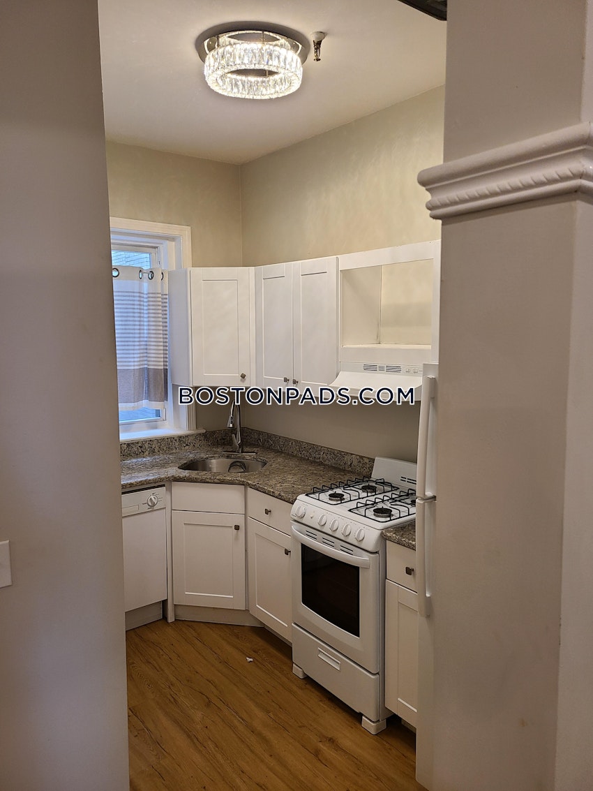 BOSTON - ALLSTON - 4 Beds, 2 Baths - Image 1