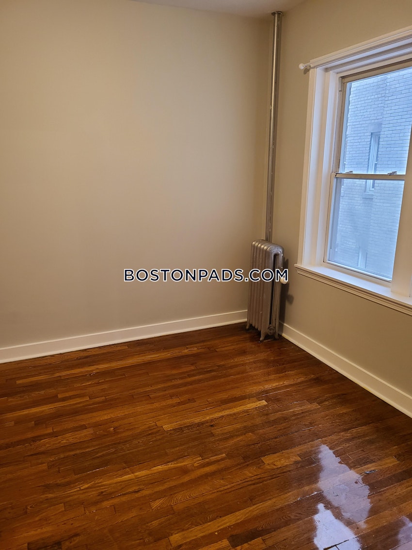 BOSTON - ALLSTON - 4 Beds, 2 Baths - Image 2