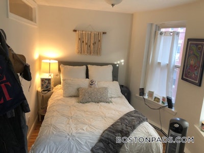 North End 2 Bed, 1 Bath Unit Boston - $3,400