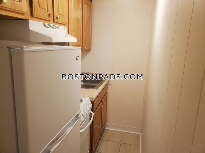 Boston - $2,600+ /mo