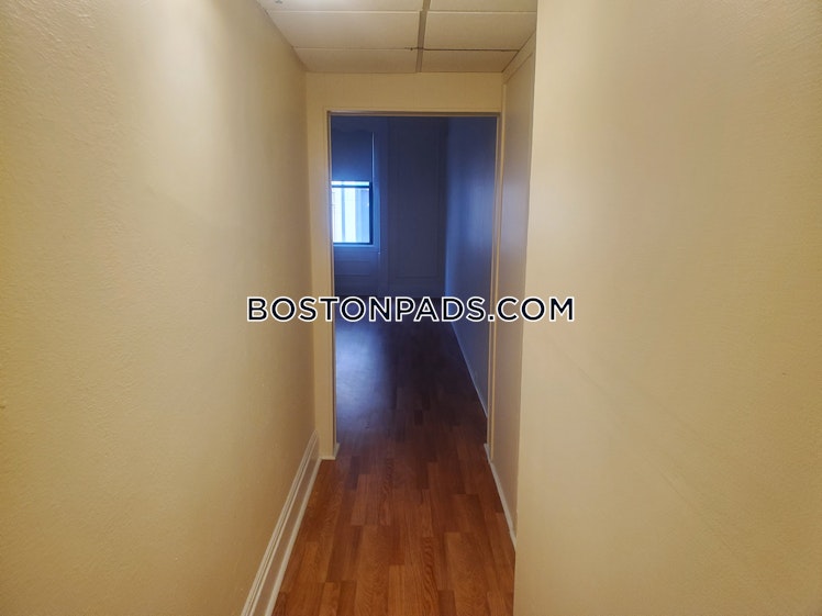 Boylston St., Boston