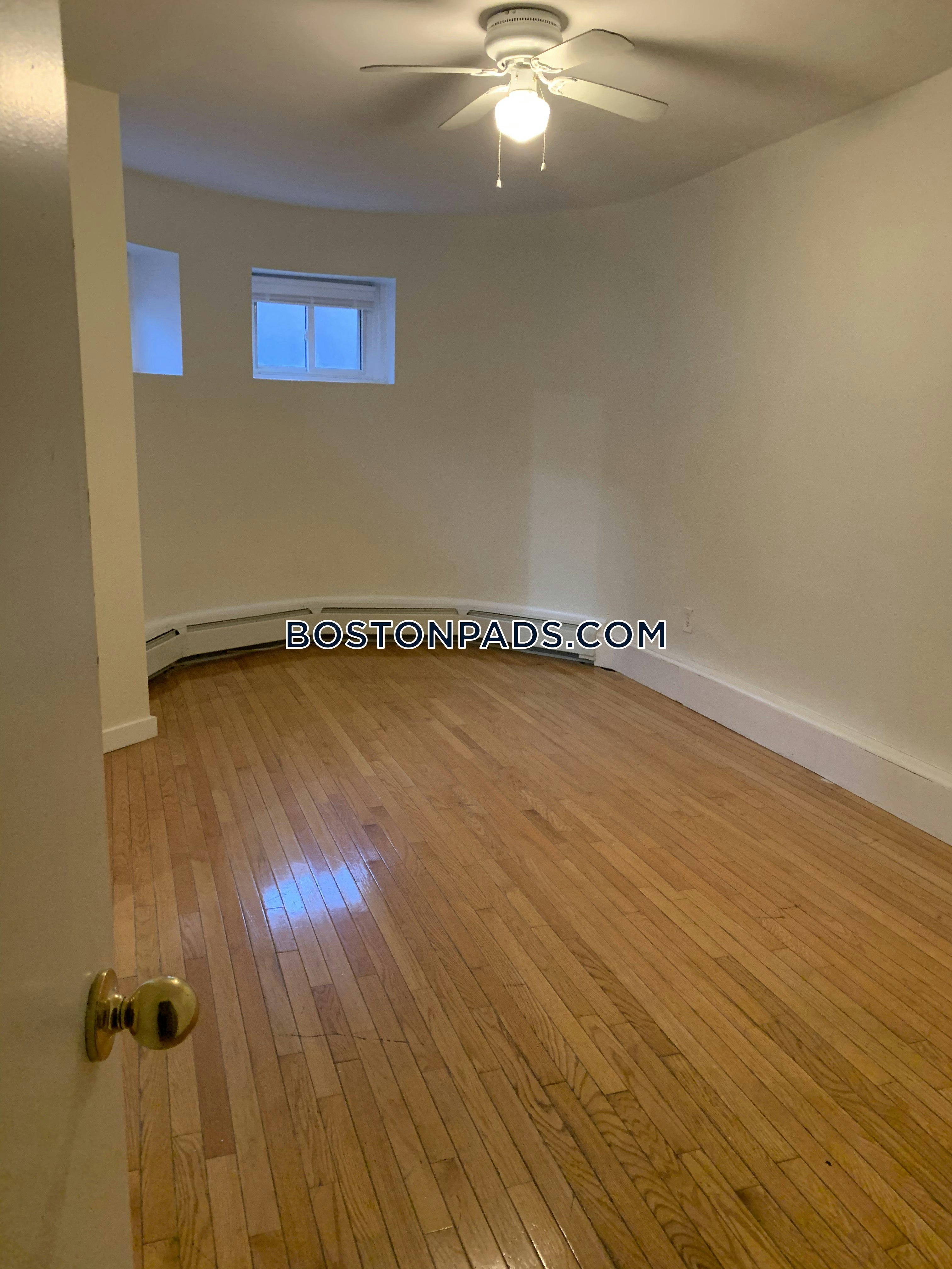 Washington Square, Brookline, MA - 2 Beds, 1 Bath - $2,950 - ID#8034128