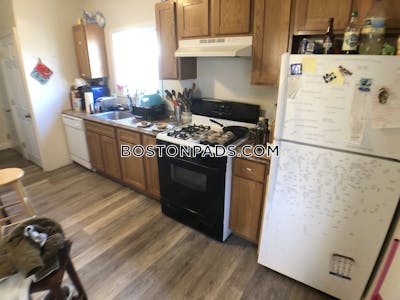 Medford 5 Bed 2.5 Bath MEDFORD  Tufts - $5,600 No Fee