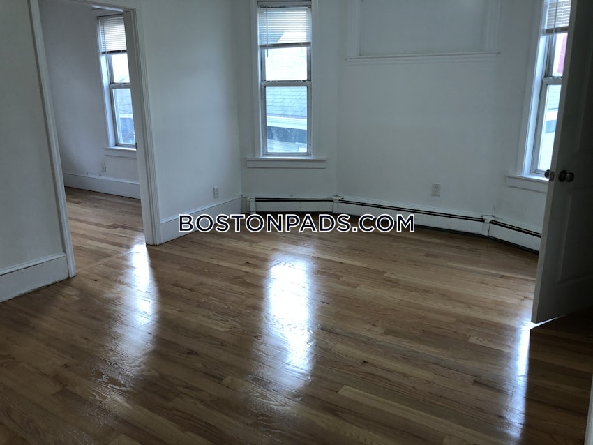 BOSTON - DORCHESTER - UPHAMS CORNER - 4 Beds, 2 Baths - Image 11