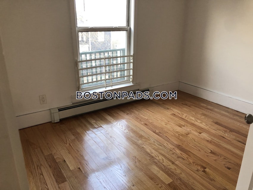 BOSTON - DORCHESTER - UPHAMS CORNER - 4 Beds, 2 Baths - Image 7