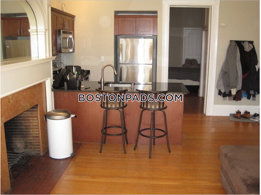 BOSTON - FENWAY/KENMORE - 1 Bed, 1 Bath - Image 6