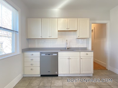 Somerville 4 Beds 1 Bath  Tufts - $3,600 No Fee