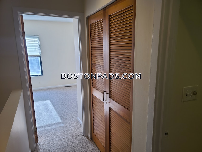 MEDFORD - MEDFORD SQUARE - 2 Beds, 1.5 Baths - Image 3