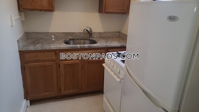 Malden 2 Bed 1 Bath MALDEN $2,300 - $2,600 No Fee