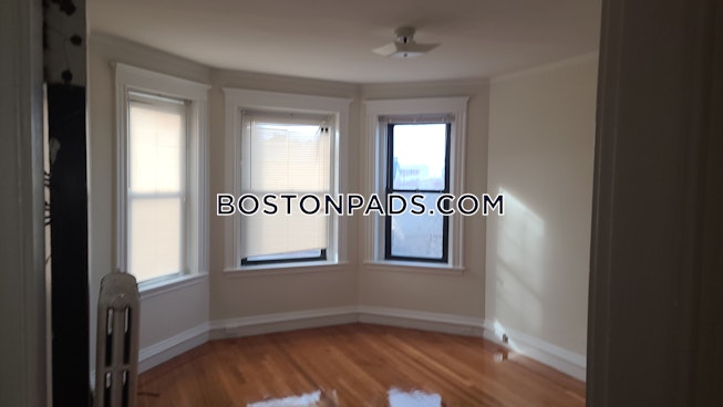 Malden - $2,600+ /mo