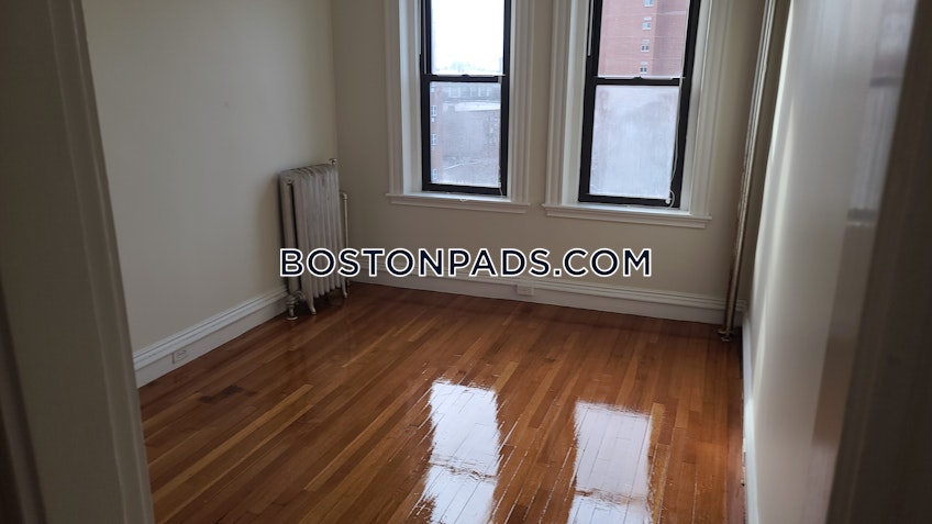 Malden - $2,600+ /month
